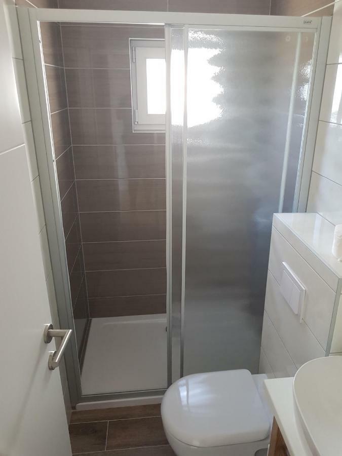 Elizabeta Deluxe Rooms Biograd Na Moru Exterior foto